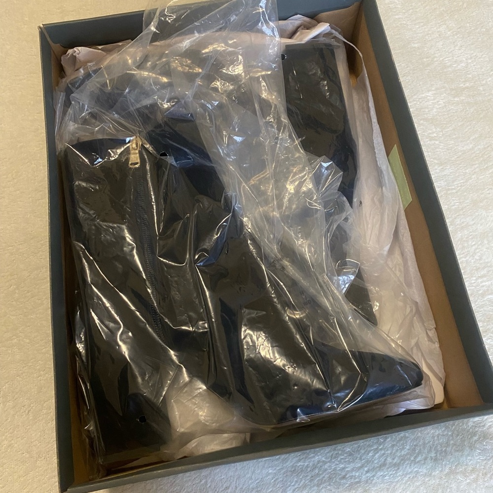 Ann Taylor 👢 - Picture 11 of 13